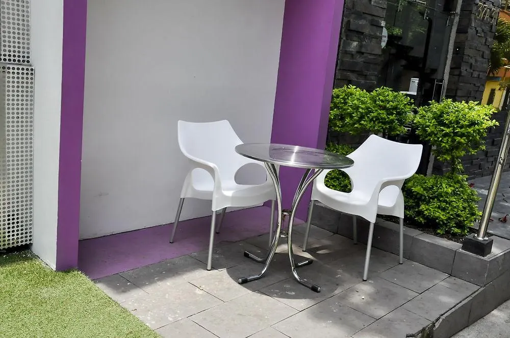**  Hotel Lleras Suite Medellin Colombia