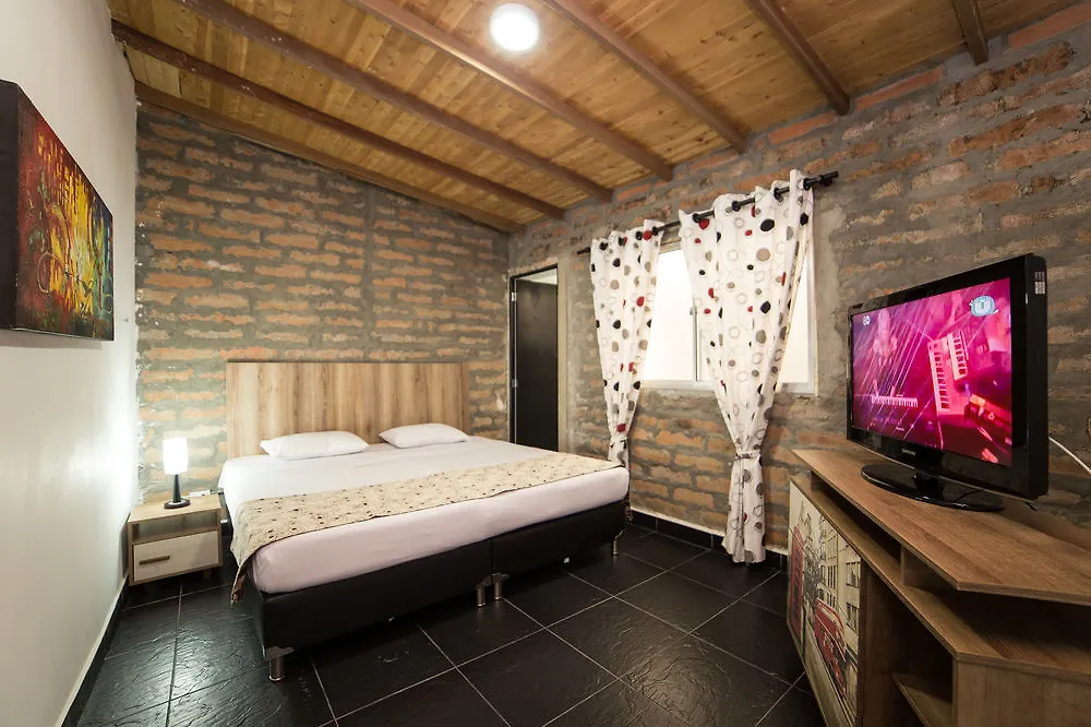 Hotel Lleras Suite Medellin 2*,  Colombia